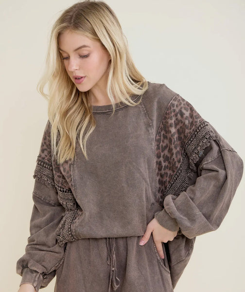J Her brown/leopard top w/tassel on front