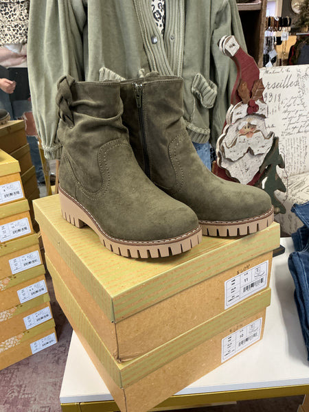 Olive Very G Boot