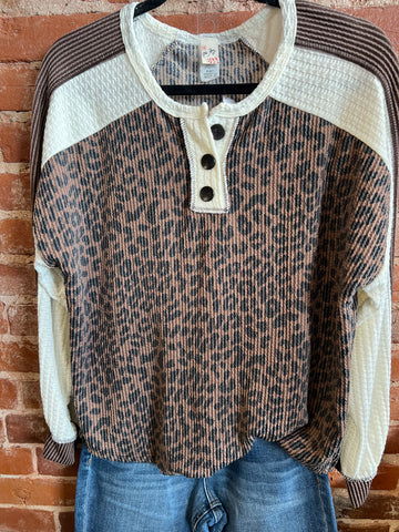Brown/black leopard top