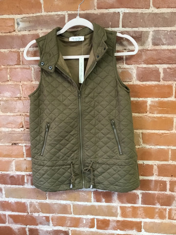 Olive Doe and Rae Vest
