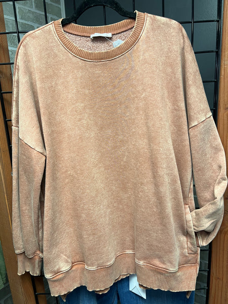 Curvy rust sweatshirt w/pockets