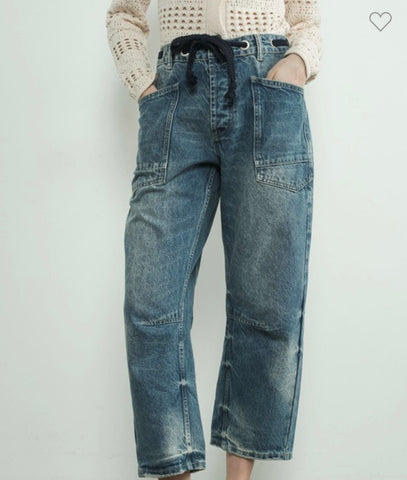 Aaron & Amber barrel Jean