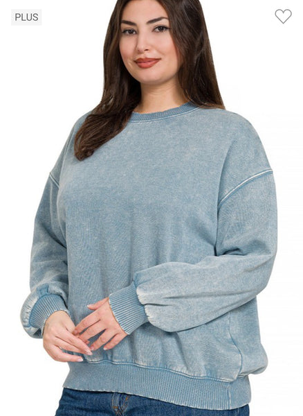 Curvy dusty blue crew neck