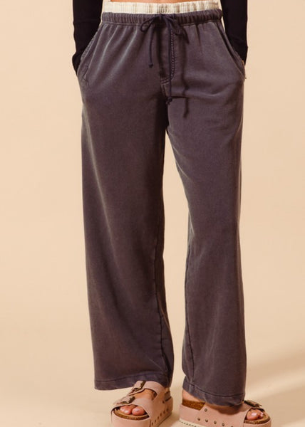 Mineral wash wide leg sweatpant