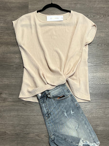 Gilli taupe top w/knot