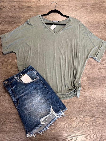 Curvy sage basic top